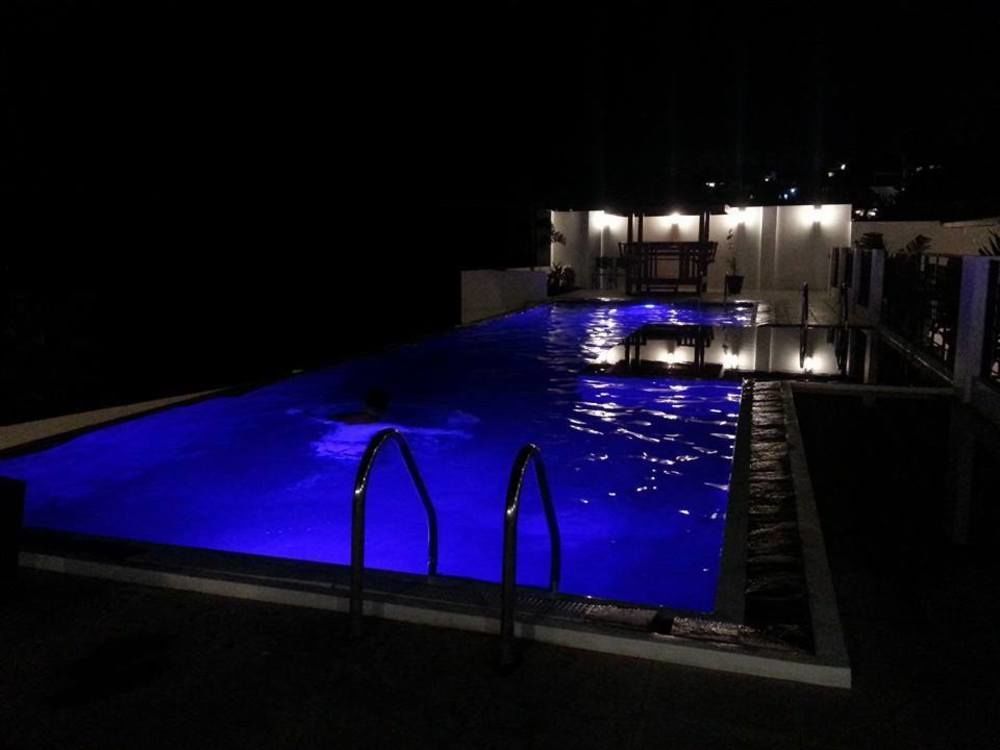 Vista Real Hotel Tagaytay City Exterior foto